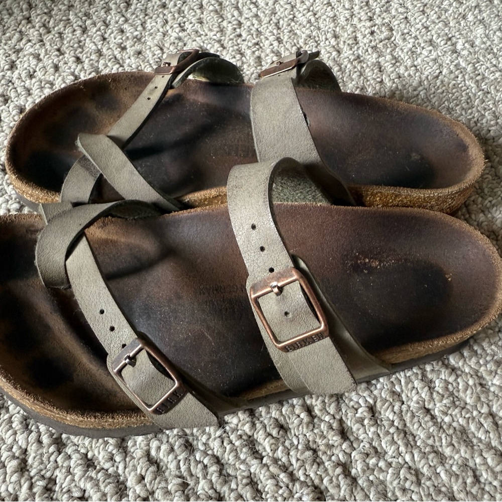 Casual Olive Green Buckle Sandals
